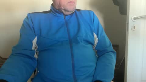 Snapshot of iaws61 chatting on 20, 4, 2026 iaws61 online show from 20, 4, 2026