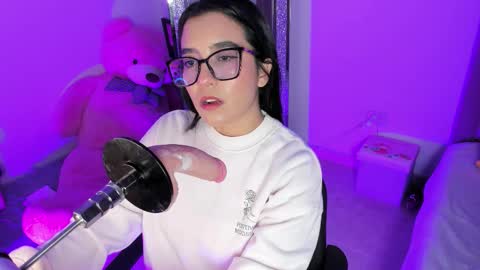 Snapshot of ibbiebennett_1 chatting on 8, 1, 2026 Ibbie Bennett online show from 8, 1, 2026