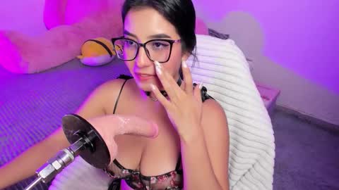 Ibbie Bennett online show from 2, 3, 2026