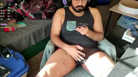 iBear0 online show from 25, 2, 2026