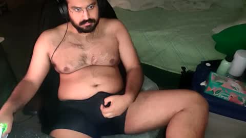 Snapshot of ibear_chat chatting on 12, 4, 2026 iBear0 online show from 12, 4, 2026