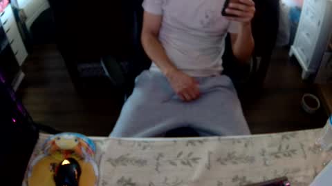 Ice Jr online show from 9, 4, 2026