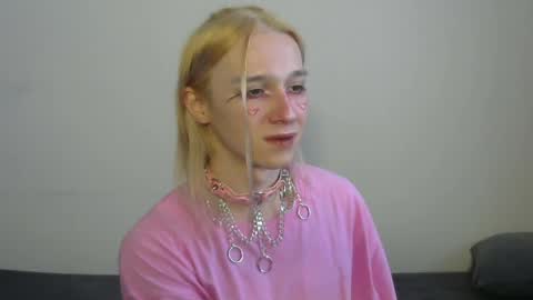 Jade online show from 6, 4, 2026