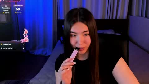 Snapshot of iceicebabe_ chatting on 27, 5, 2026 Aiza online show from 27, 5, 2026