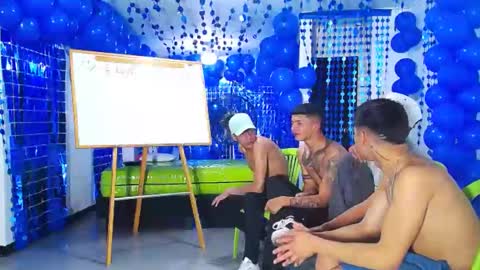 THOMAS AND DAMIAND online show from 13, 12, 2024