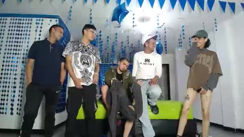 THOMAS AND DAMIAND online show from 2, 3, 2025