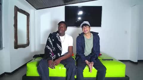 THOMAS AND DAMIAND online show from 1, 11, 2025