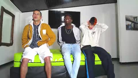 THOMAS AND DAMIAND online show from 8, 11, 2025