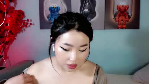 Snapshot of ichiben chatting on 2, 1, 2025 ichiben online show from 2, 1, 2025