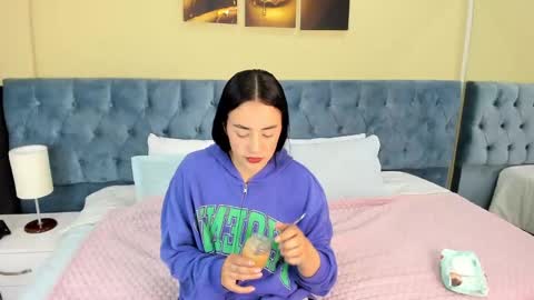 Icy online show from 10, 2, 2025