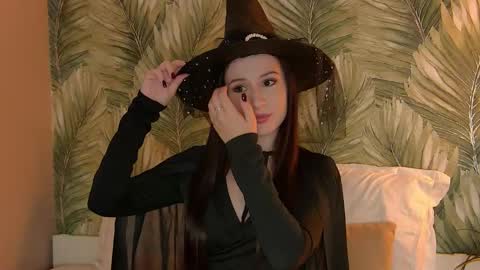 Ida Mask online show from 30, 10, 2025