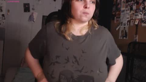 Snapshot of idontknowwhyjojo chatting on 26, 6, 2026 Saya online show from 26, 6, 2026