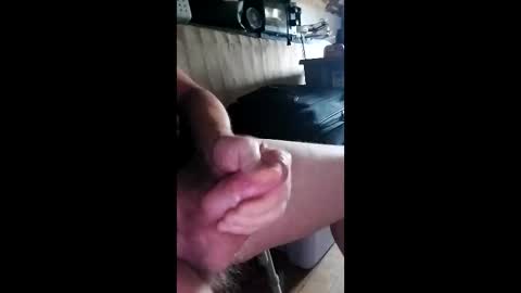 ieatpussy1972 online show from 4, 4, 2026