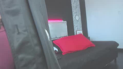 Snapshot of ihat_s7s chatting on 26, 3, 2026 ihat_s7s online show from 26, 3, 2026