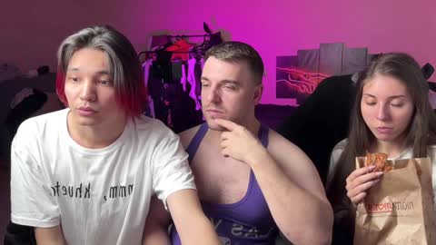 Julia and Mira online show from 19, 12, 2024