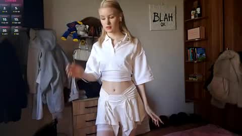 Snapshot of ilianamessersmith chatting on 6, 6, 2026 ShyLuna online show from 6, 6, 2026