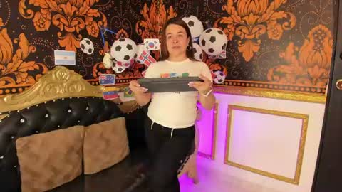Snapshot of iliy_pervertedx chatting on 8, 7, 2026 LILY online show from 8, 7, 2026