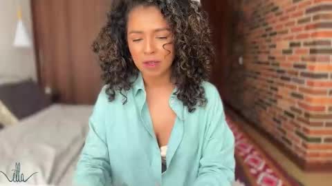 Snapshot of illaroom chatting on 6, 12, 2024 Kloe online show from 6, 12, 2024