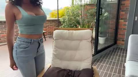 Snapshot of illaroom chatting on 13, 2, 2025 Kloe online show from 13, 2, 2025