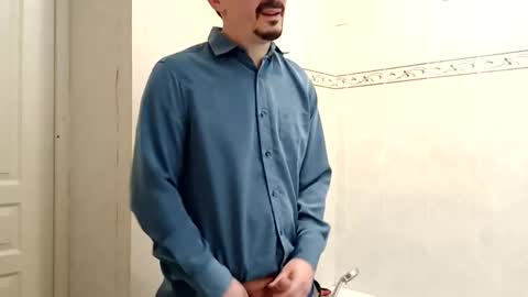 ilovecuteguy79 online show from 18, 3, 2026