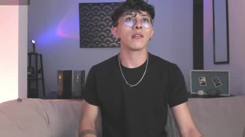 Snapshot of im__thomas chatting on 3, 10, 2025 IM  THOMAS online show from 3, 10, 2025