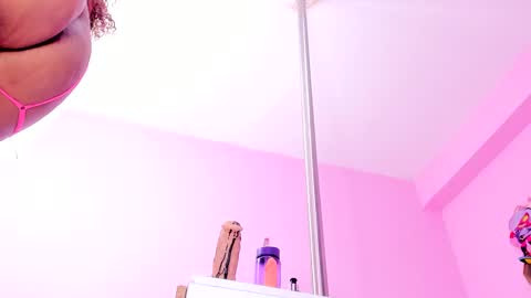 im_a_slut40 online show from 30, 12, 2024