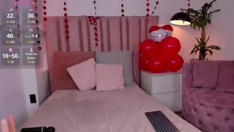 Luna Luxe online show from 15, 2, 2026