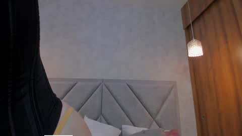 Snapshot of im_manu chatting on 7, 5, 2026 Manu online show from 7, 5, 2026