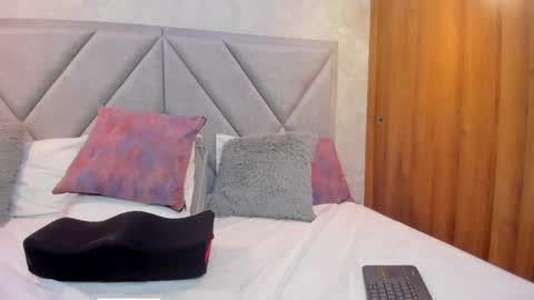 Snapshot of im_manu chatting on 27, 5, 2026 Manu online show from 27, 5, 2026
