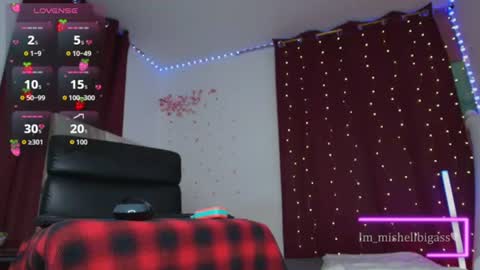 Snapshot of im_miabigass chatting on 23, 6, 2026 Mishell Martinez INSTAGRAM im mishellbigass online show from 23, 6, 2026