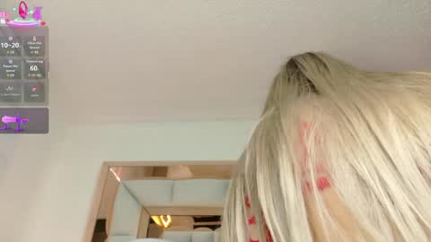 Snapshot of im_yours_01 chatting on 30, 5, 2026 daniella online show from 30, 5, 2026