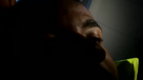 Snapshot of imaking01 chatting on 8, 1, 2025 imaking01 online show from 8, 1, 2025