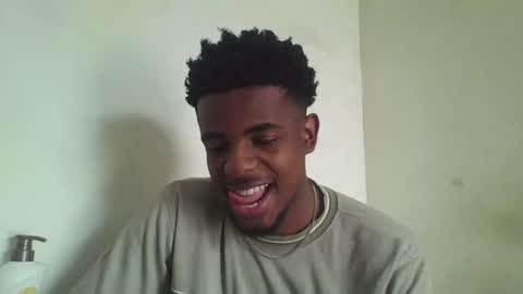 Snapshot of imaking01 chatting on 8, 10, 2025 imaking01 online show from 8, 10, 2025