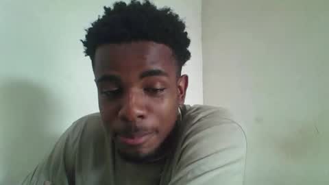 Snapshot of imaking01 chatting on 13, 10, 2025 imaking01 online show from 13, 10, 2025