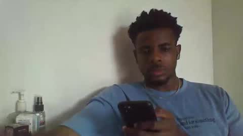 Snapshot of imaking01 chatting on 23, 10, 2025 imaking01 online show from 23, 10, 2025