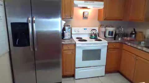 Snapshot of iman_love chatting on 10, 12, 2024 iman_love online show from 10, 12, 2024