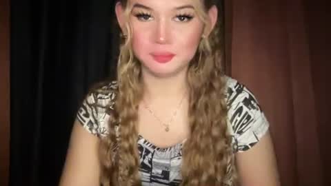 Snapshot of imjustasluttyintownxxx chatting on 29, 3, 2026 Mika online show from 29, 3, 2026