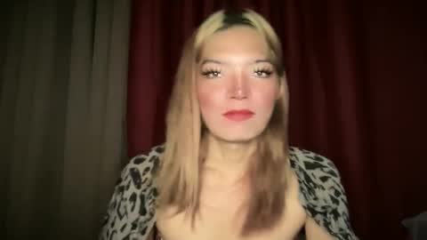 Snapshot of imjustasluttyintownxxx chatting on 14, 4, 2026 Mika online show from 14, 4, 2026