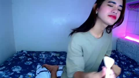 Snapshot of imma_ambani chatting on 25, 5, 2026 imma online show from 25, 5, 2026