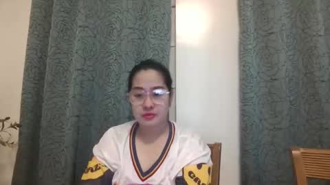 Snapshot of immaculate02 chatting on 13, 4, 2026 Immaculate02 online show from 13, 4, 2026
