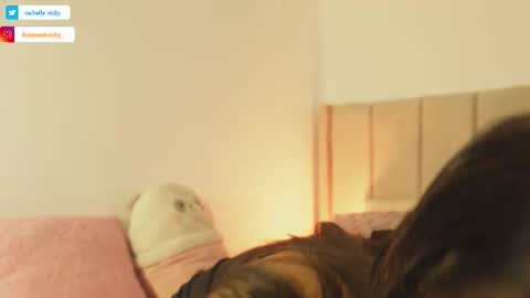 imvickyrachell_ online show from 17, 12, 2025