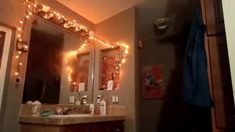 in_this_moment_ online show from 21, 12, 2025