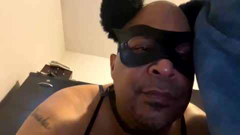 Snapshot of inandout001 chatting on 15, 11, 2025 Dirty Sissyslut online show from 15, 11, 2025