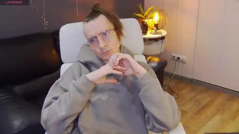 Snapshot of incandenza_ chatting on 23, 2, 2025 incandenza_ online show from 23, 2, 2025