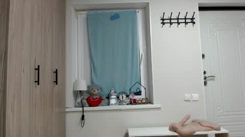 Snapshot of increible_della chatting on 27, 5, 2026 Della online show from 27, 5, 2026