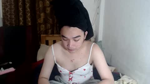 indestructabletrixie online show from 19, 4, 2026