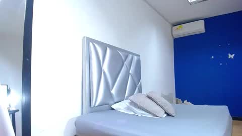 Snapshot of indian_whore18 chatting on 3, 3, 2025 indian_whore18 online show from 3, 3, 2025