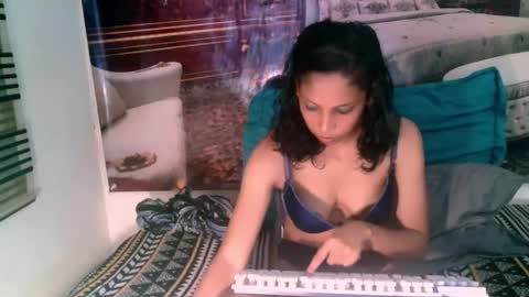 Jade online show from 15, 1, 2025