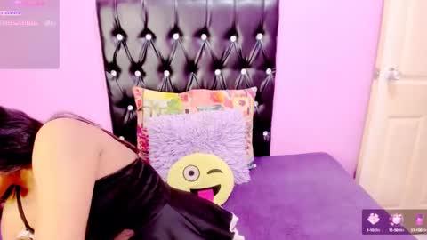 PARADISEQUEEN online show from 3, 2, 2025