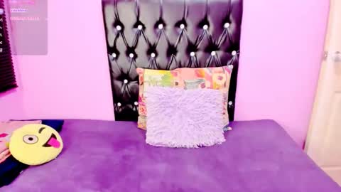 PARADISEQUEEN online show from 6, 2, 2025